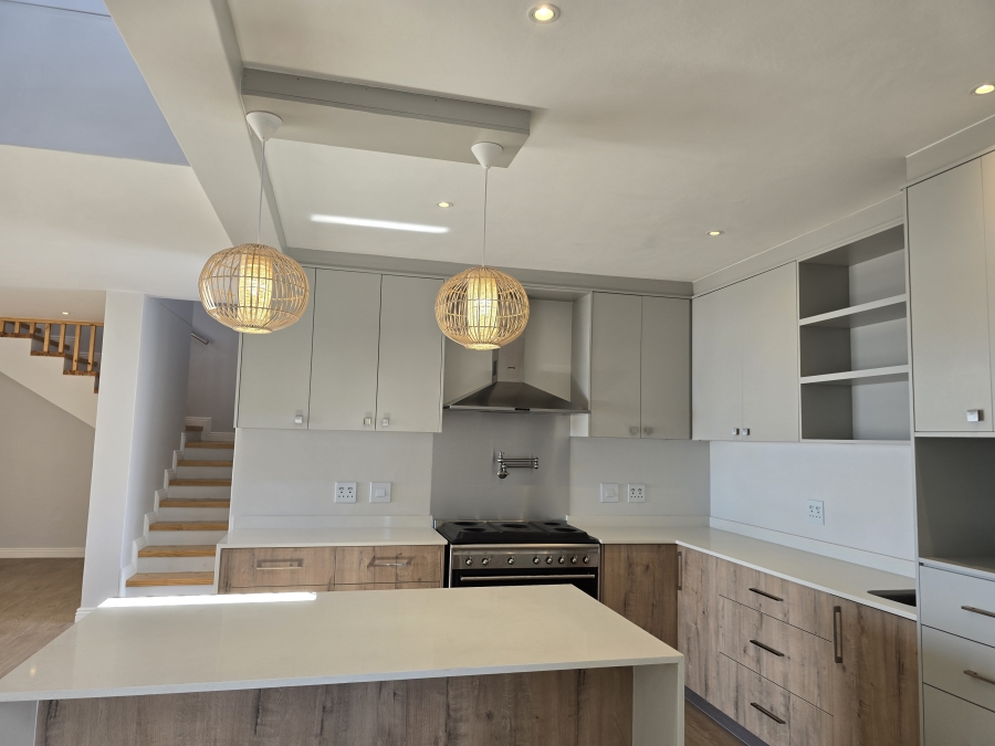 3 Bedroom Property for Sale in St Helena Views Western Cape